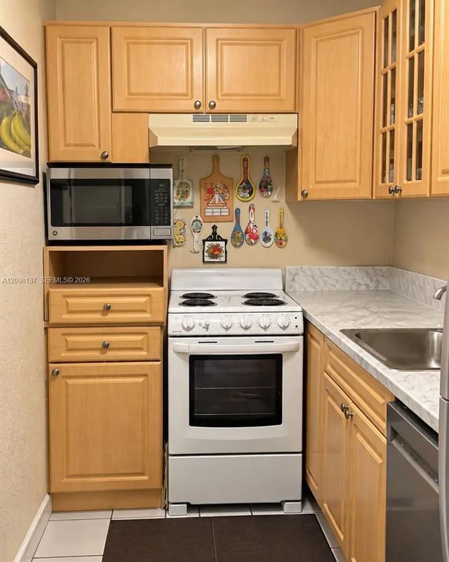 2 of 21 - 4713 Nw 7th Street #204-1, Miami, FL