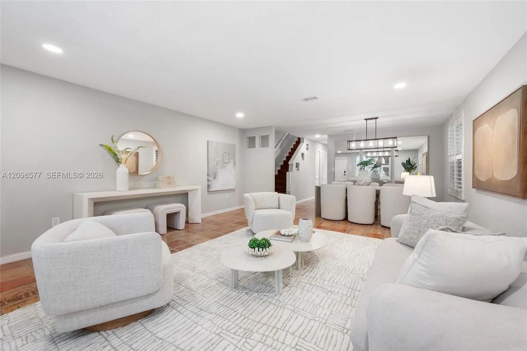 3274 Gifford Lane #3274, Miami