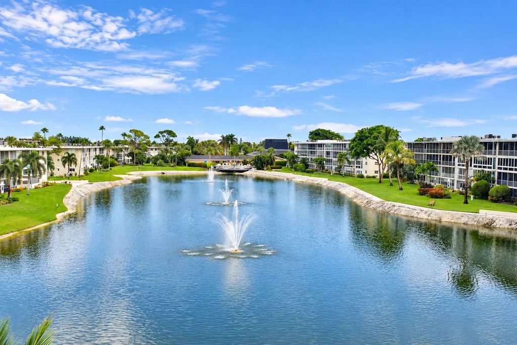 2724 Garden Drive N #407, Lake Worth