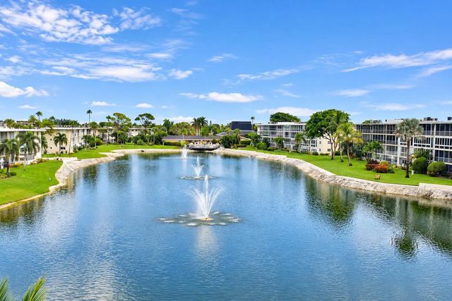 2724 Garden Drive N #407, Lake Worth