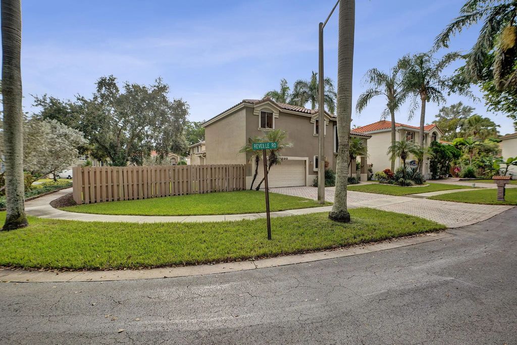 11220 Reveille Road, Cooper City
