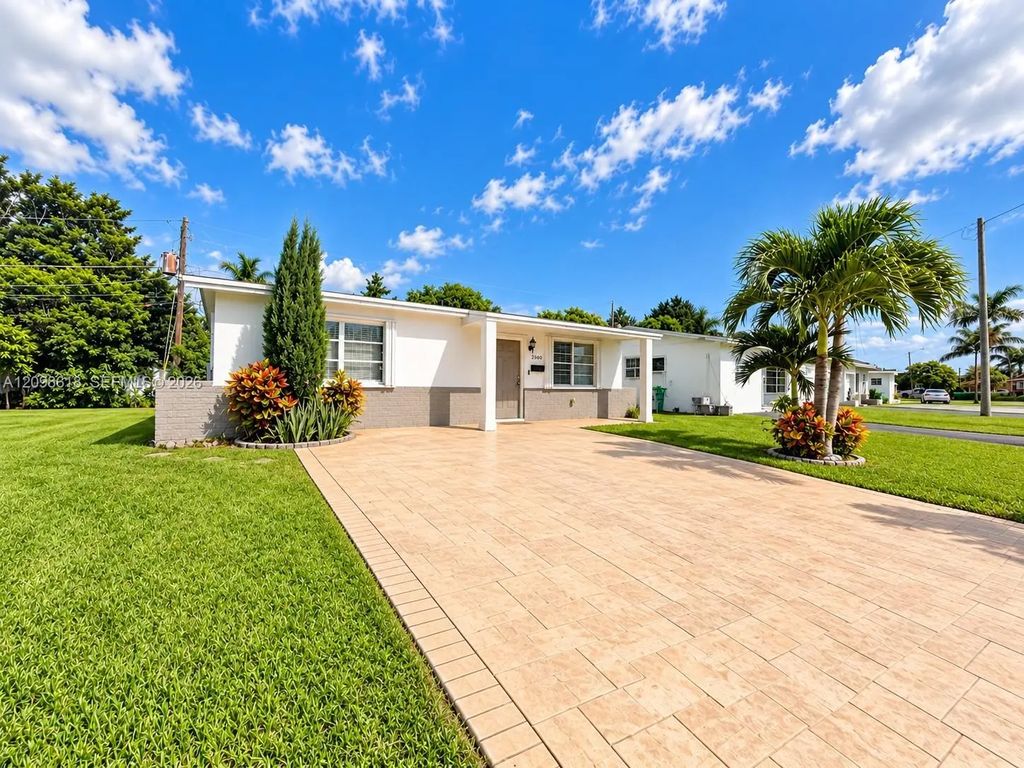 2560 Nw 81st Terrace, Sunrise