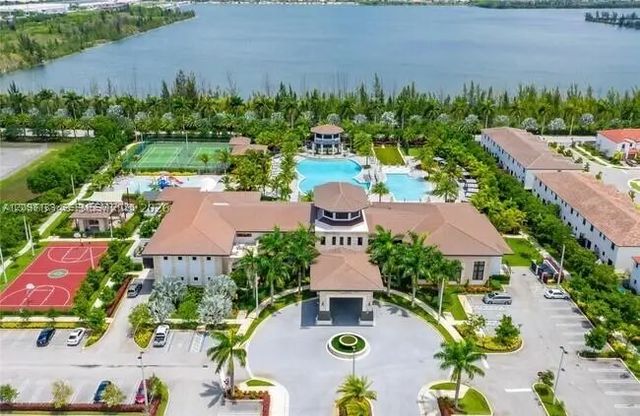 10434 Nw 78, Doral