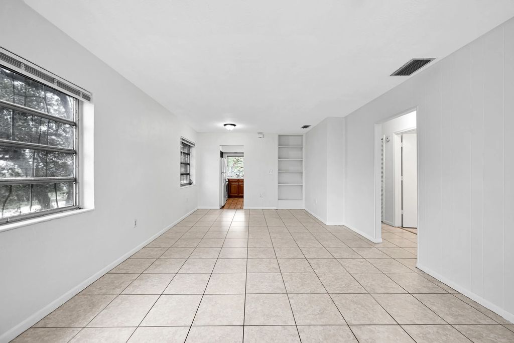 199 Sw 15th Street #3, Boca Raton