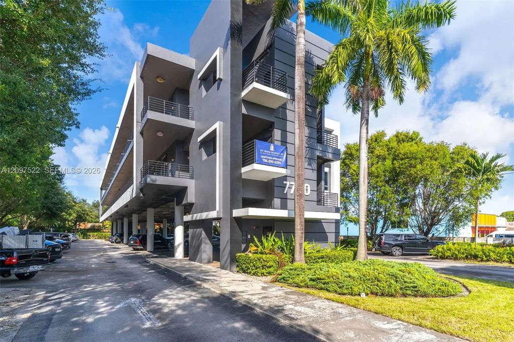 7750 Sw 117th Avenue #204, Miami