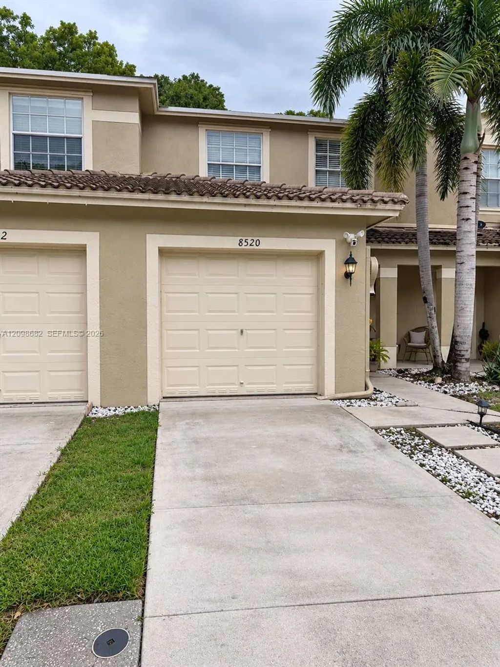 8520 E Southgate Shores Circle #8520, Tamarac