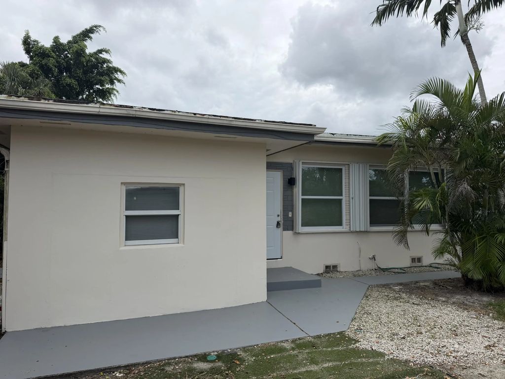136 Broward Avenue #3, Greenacres