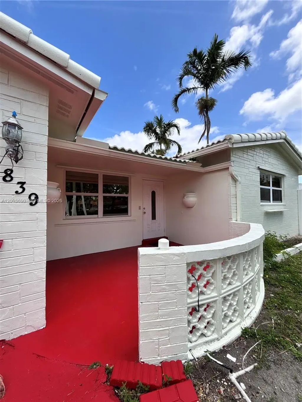 839 S Highland Drive #right, Hollywood