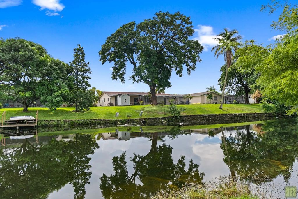821 Nw 42nd Avenue, Coconut Creek