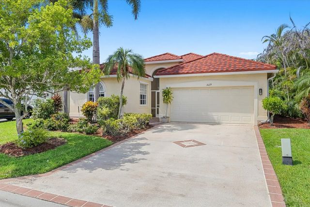 1629 Se Shelburnie Way, Port St. Lucie