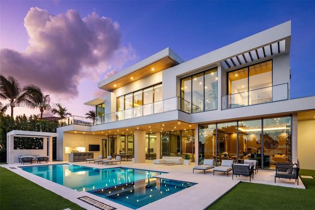 2 of 76 - 2560 Del Lago Drive, Fort Lauderdale, FL