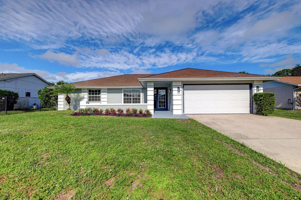 325 Se Wallace Terrace, Port St. Lucie