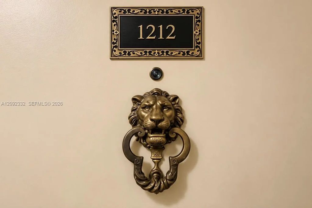 700 Biltmore Way #1212, Coral Gables