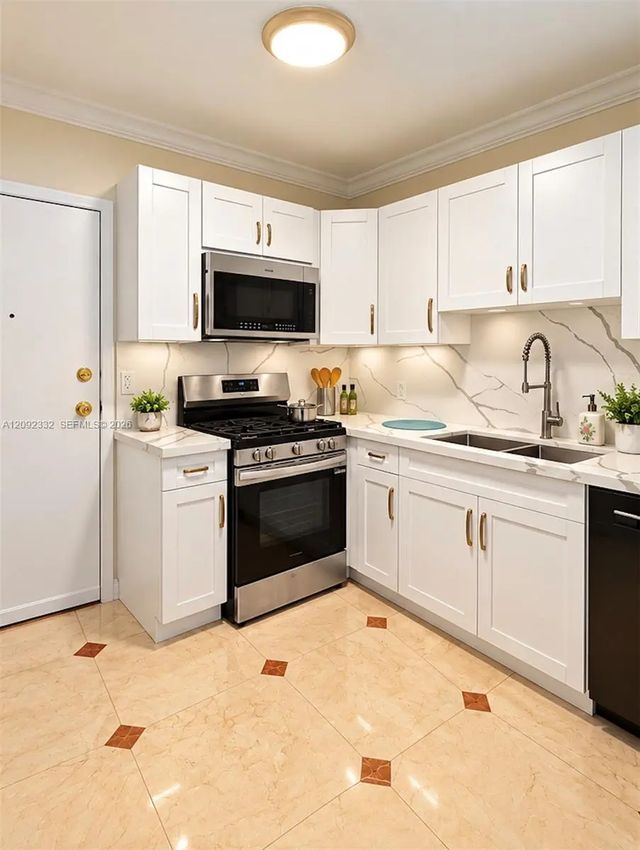 5 of 14 - 700 Biltmore Way #1212, Coral Gables, FL