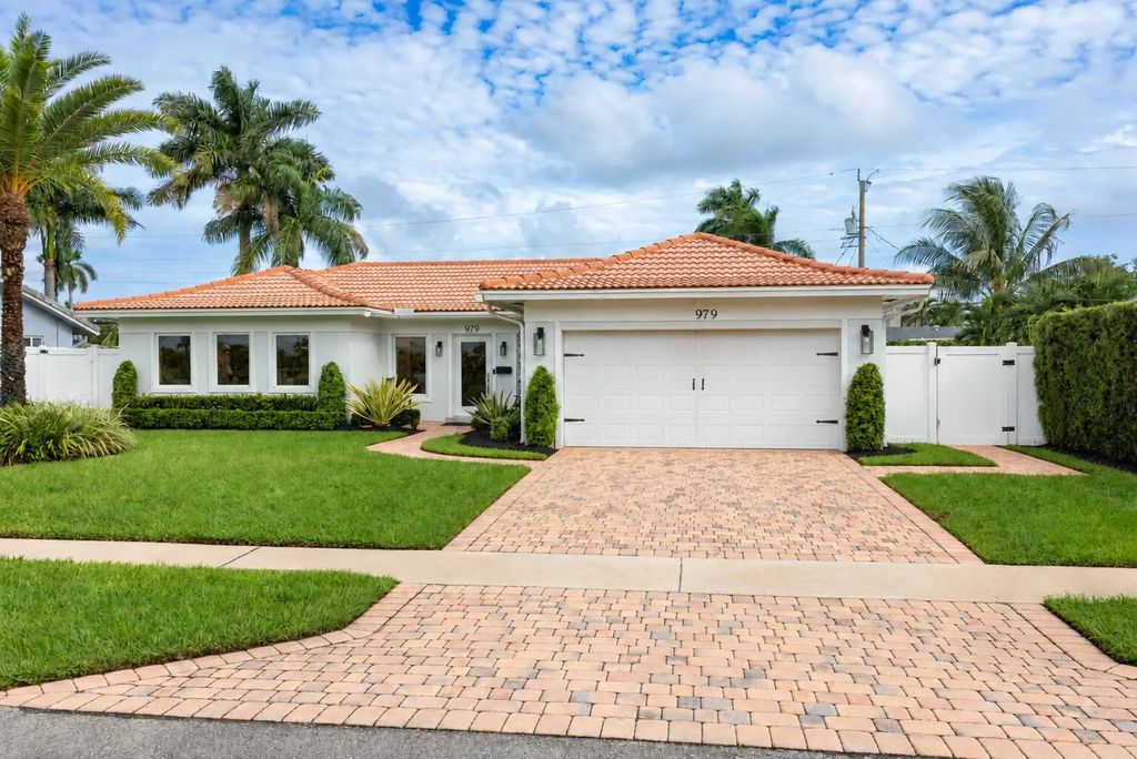 979 Sw 13th Drive, Boca Raton
