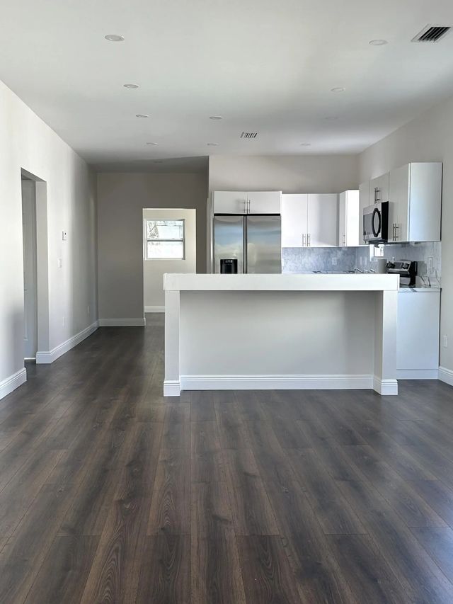 4 of 25 - 4107 Virginia Terrace, West Palm Beach, FL