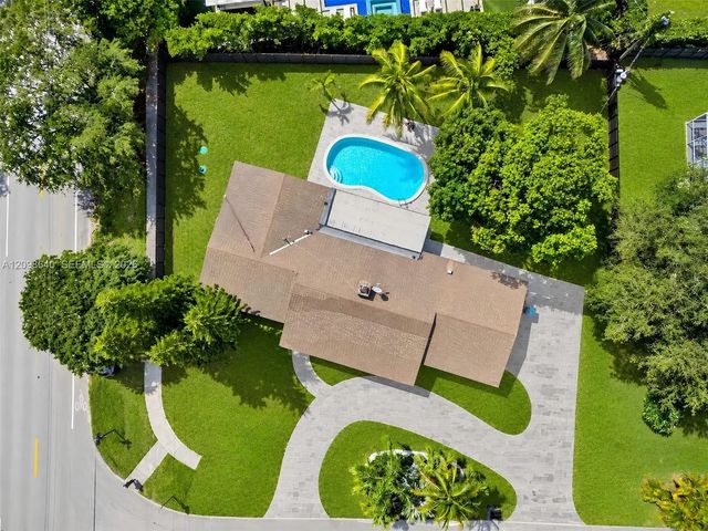 2 of 44 - 8200 Sw 164th Street, Palmetto Bay, FL
