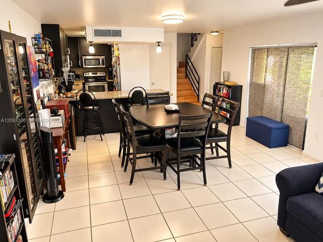 5 of 31 - 14343 Sw 96th Terrace, Miami, FL