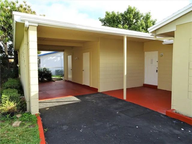 2 of 27 - 2230 Avenue H W, Riviera Beach, FL