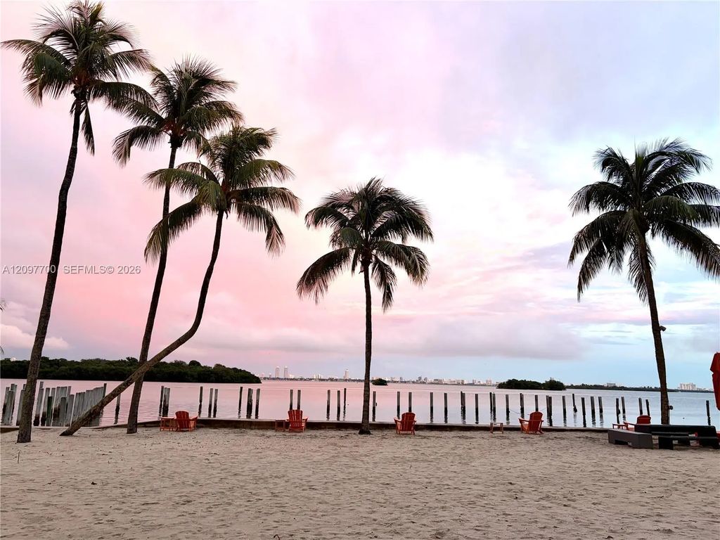 680 Ne 64th Street #a201, Miami