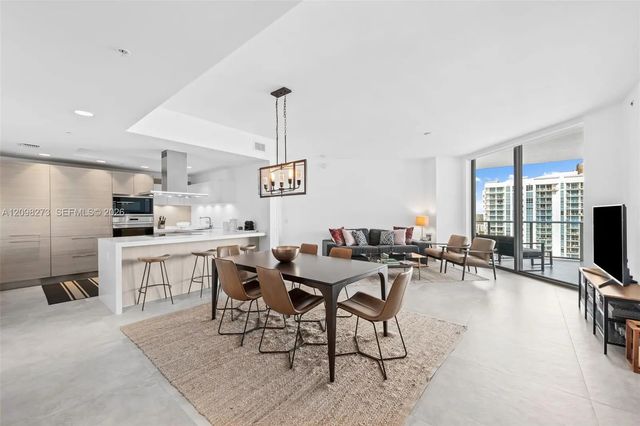4 of 35 - 17111 Biscayne Boulevard #2103, North Miami Beach, FL