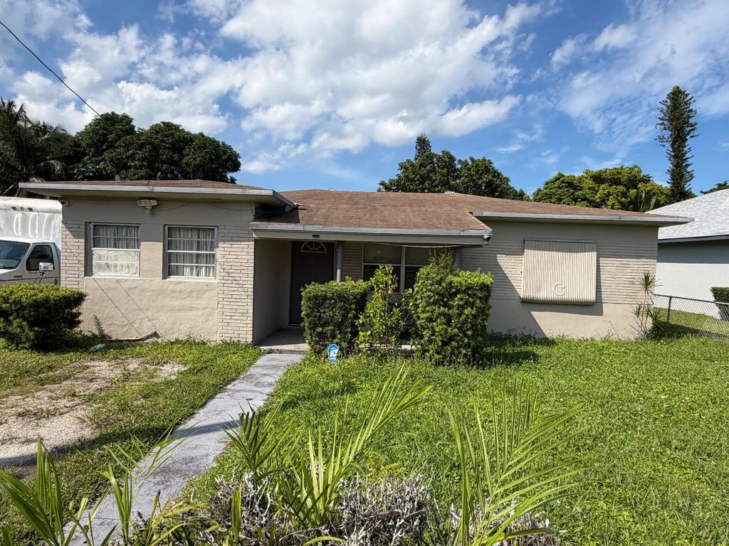 4311 Sw 19th Street, West Park