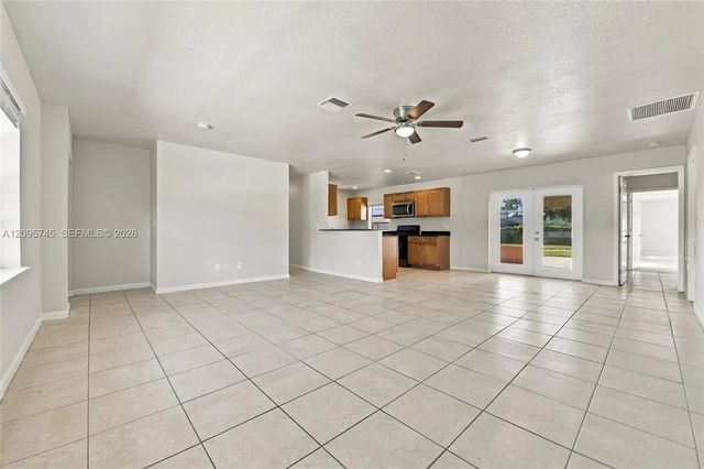4 of 42 - 392 Nw Ferris Drive, Port St. Lucie, FL