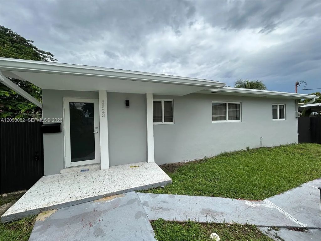 3521 Sw 3rd Street #3523, Miami