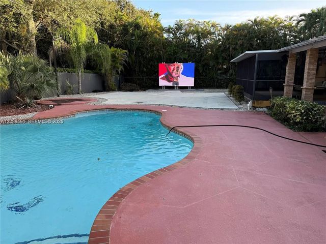 2 of 17 - 11845 Sw 97th Avenue, Miami, FL