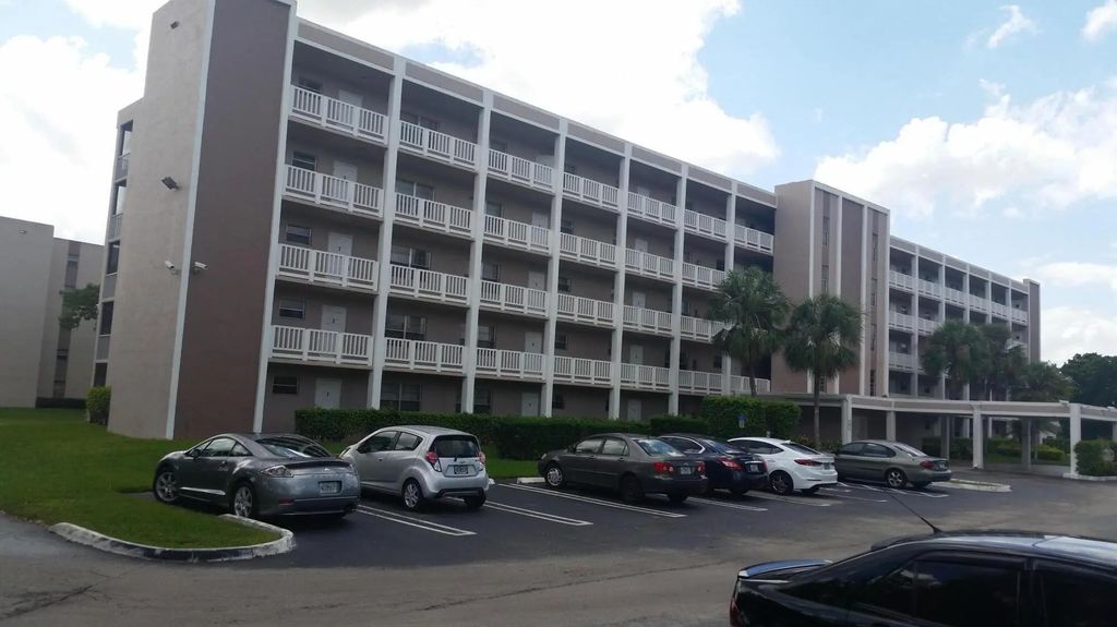 8720 Shadow Wood Boulevard #105, Coral Springs