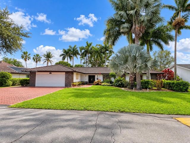 3 of 49 - 19265 E Saint Andrews Drive, Hialeah, FL