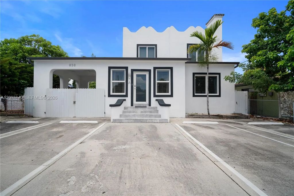 836 Nw 33rd Avenue, Miami