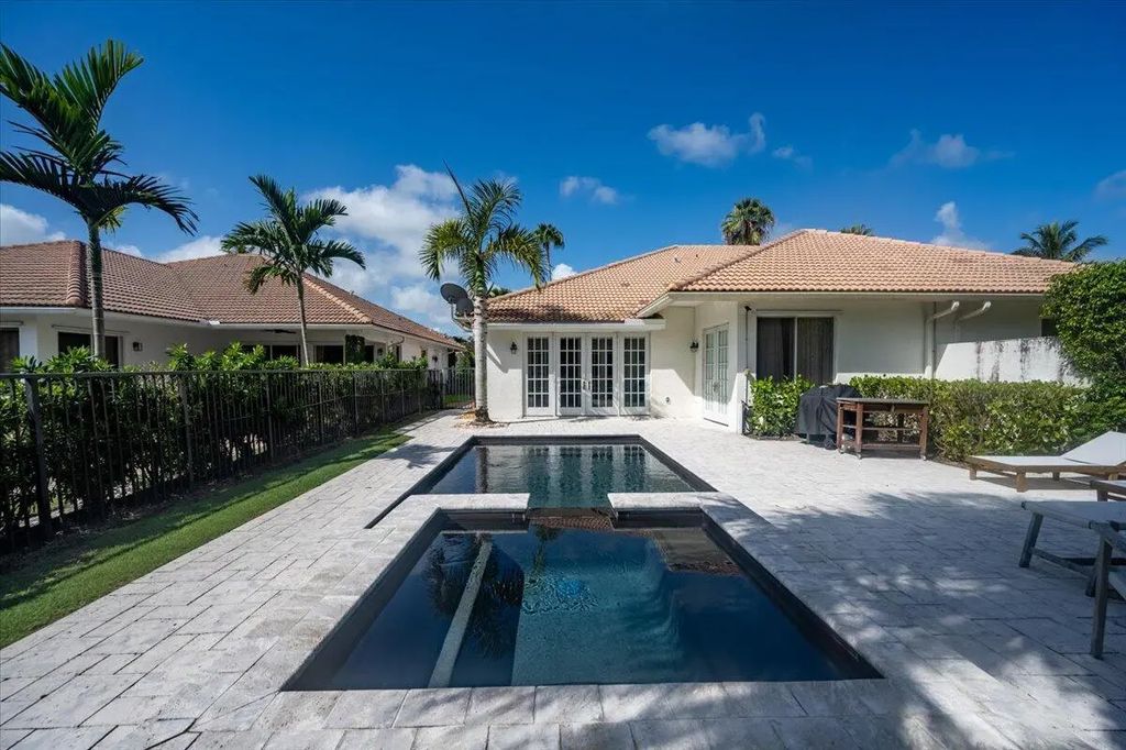 2910 Twin Oaks Way, Wellington