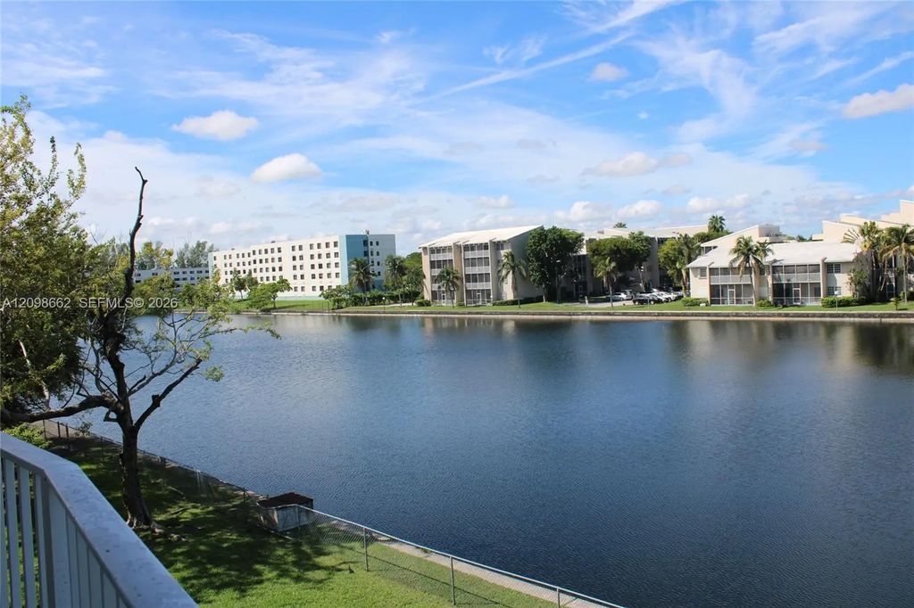 8260 Sw 210th Street #216, Cutler Bay