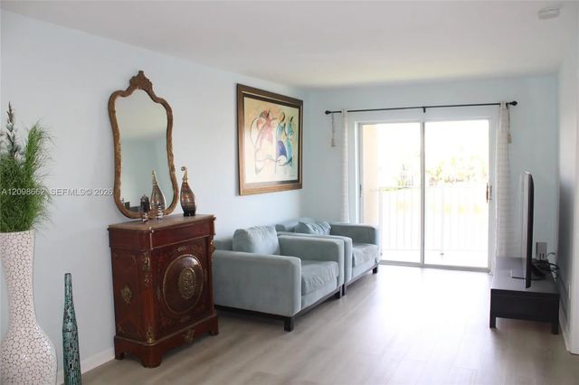 4 of 25 - 8260 Sw 210th Street #216, Cutler Bay, FL