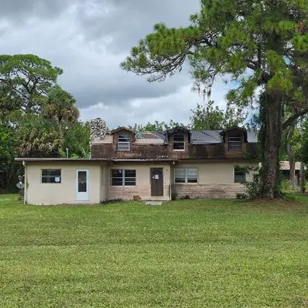 7900 8th Street, Vero Beach