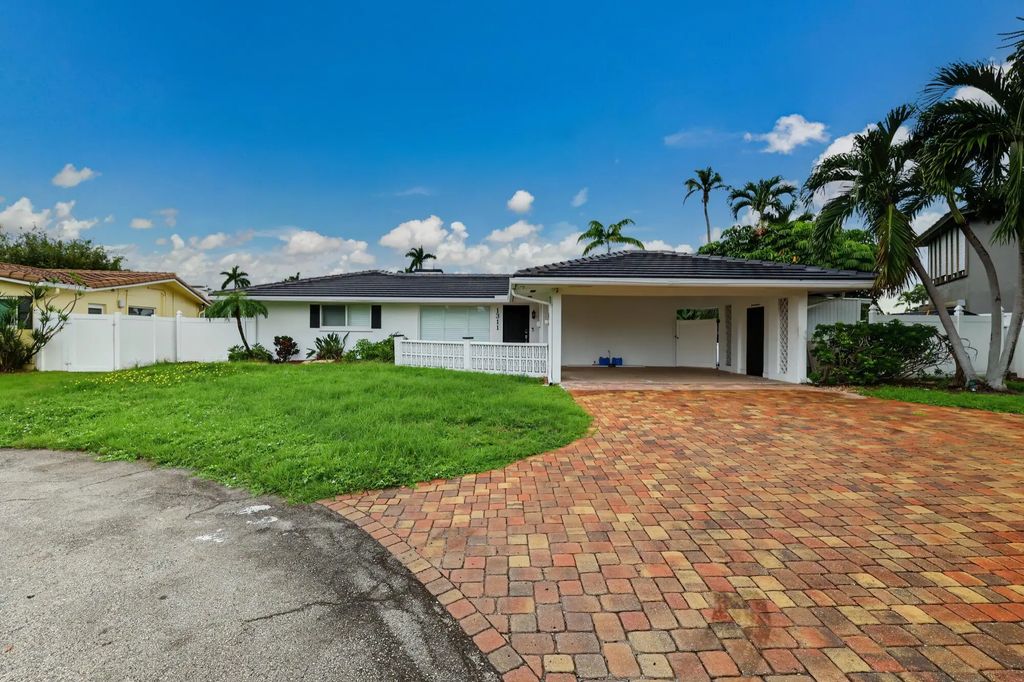 1311 Se 4th Avenue, Pompano Beach