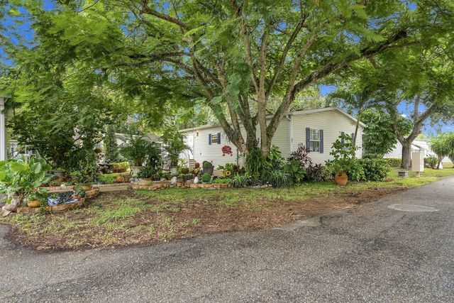 3 of 39 - 2555 Pga Boulevard #37, Palm Beach Gardens, FL
