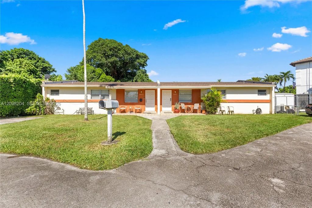 9041 Sw 42nd Street, Miami