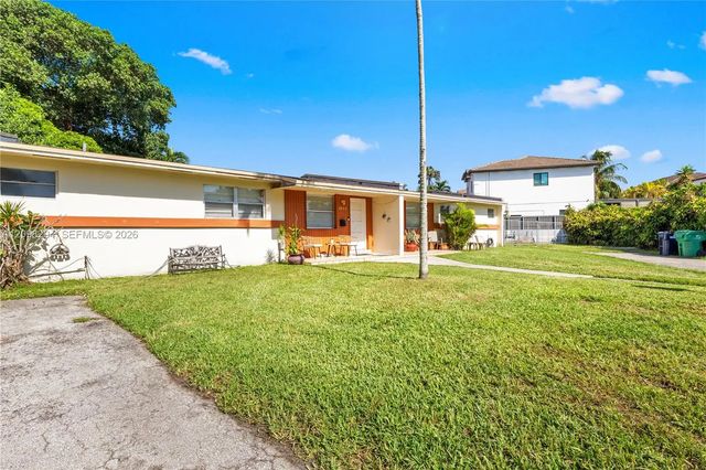 4 of 42 - 9041 Sw 42nd Street, Miami, FL