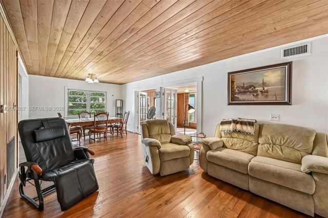 3 of 54 - 3039 Sunrise Boulevard, Fort Pierce, FL