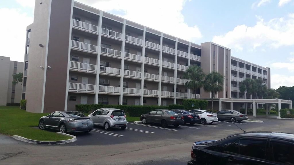 8720 Shadow Wood Boulevard #308, Coral Springs