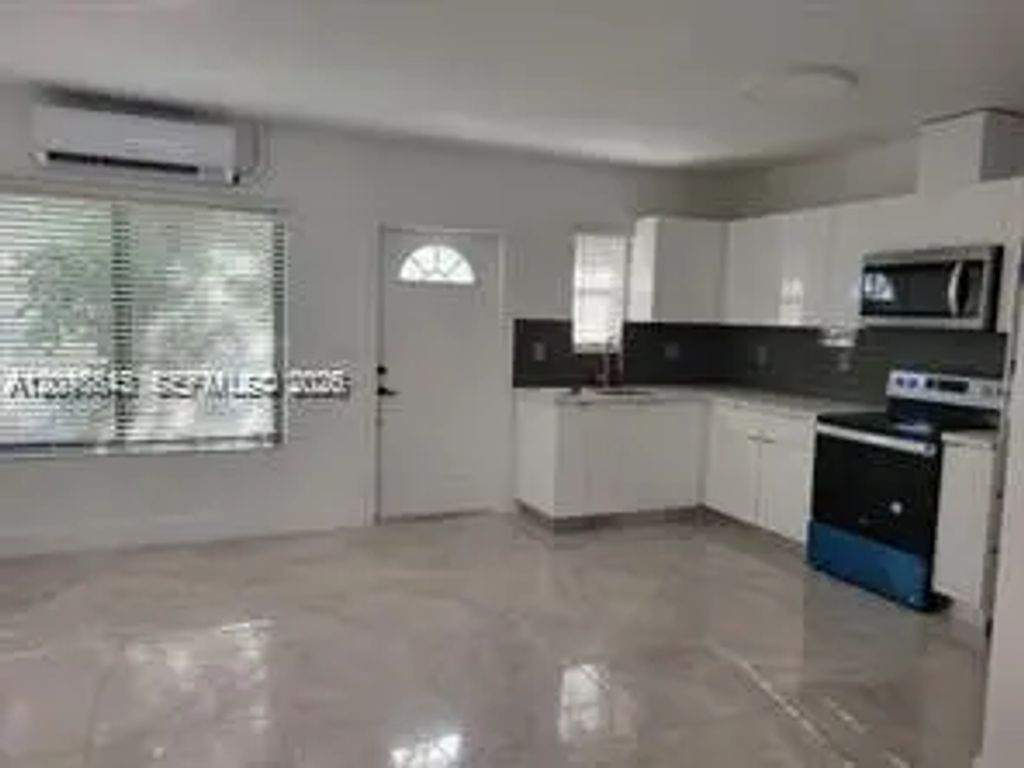 1725 Calais Drive #3, Miami Beach