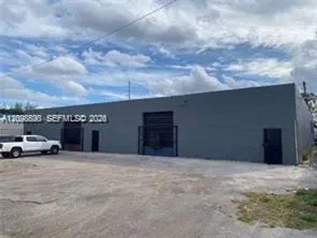3520 Nw 51st Street, Miami