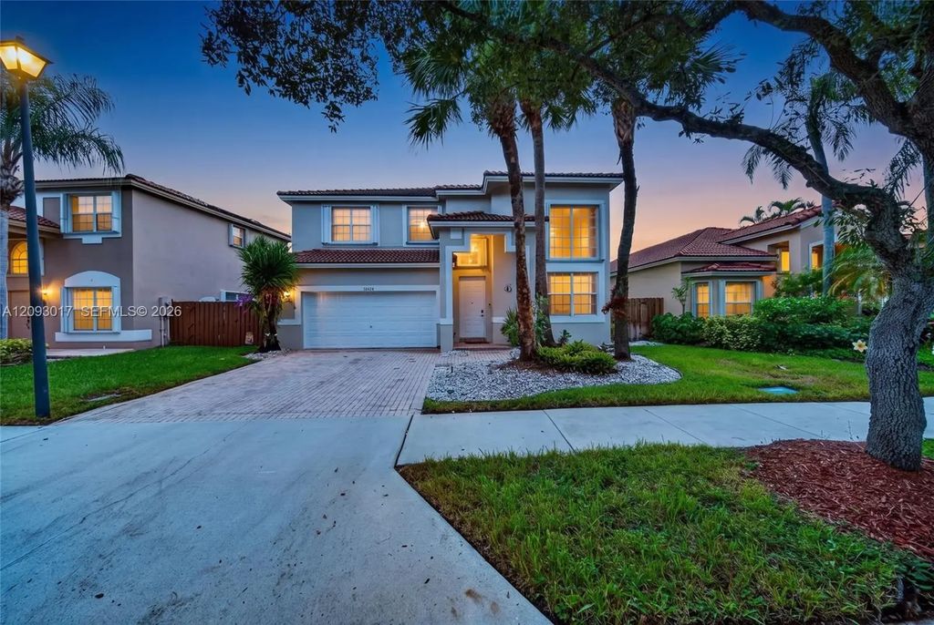 16424 Sapphire Place, Weston