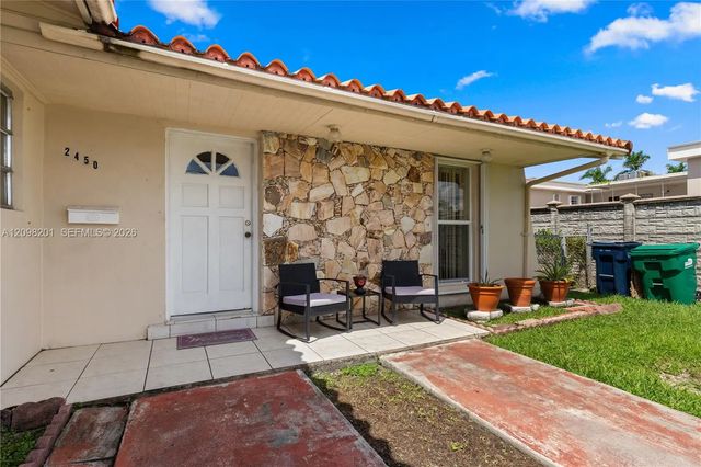 3 of 52 - 2450 Sw 90th Avenue, Miami, FL