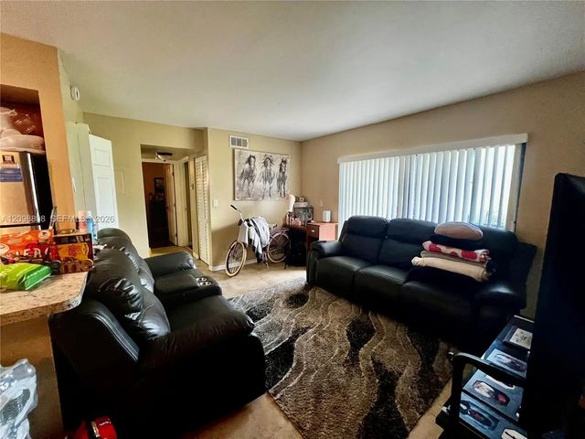 5 of 16 - 425 Nw 210th Street #102, Miami Gardens, FL