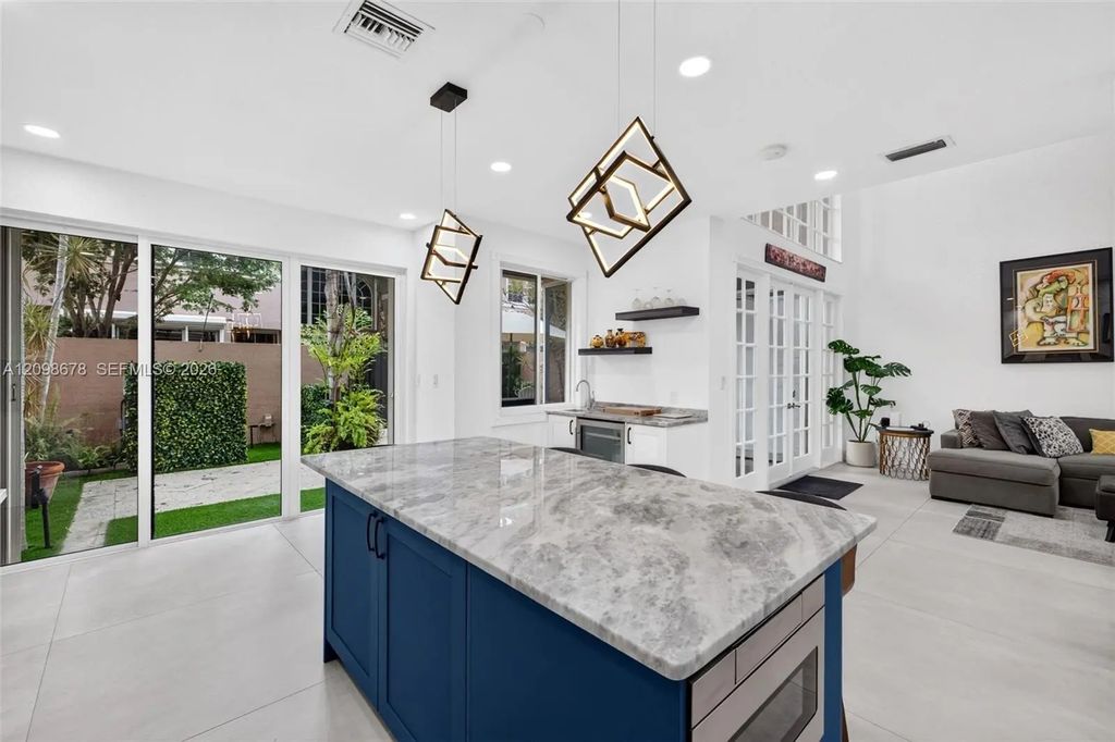 200 Ne 14th Avenue #6, Fort Lauderdale