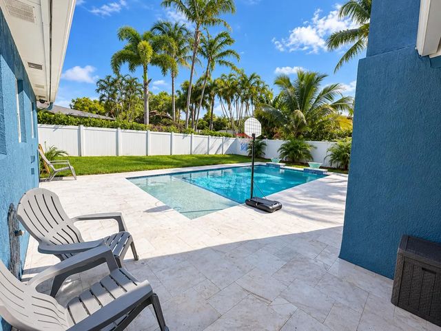 3 of 28 - 2706 Sw 5th Street, Boynton Beach, FL