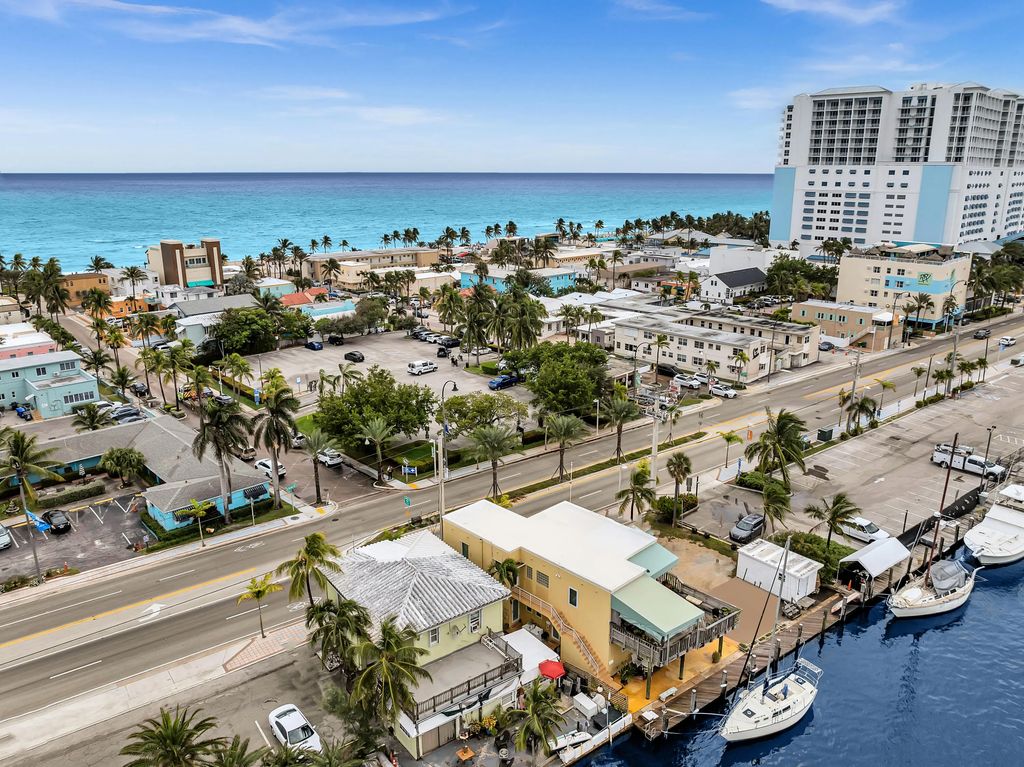 1409 N Ocean Drive, Hollywood
